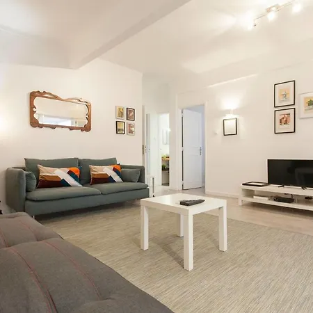 Apartamento Guestready - Large Family With Private Terrace Near Alfama Lisboa