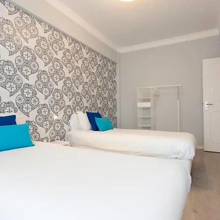 Guestready - Large Family With Private Terrace Near Alfama Apartamento