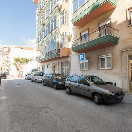 Guestready - Large Family With Private Terrace Near Alfama Apartamento *